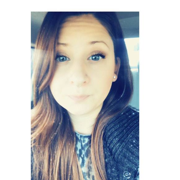 Meet your Posher, Lauren - Picture 1 of 1